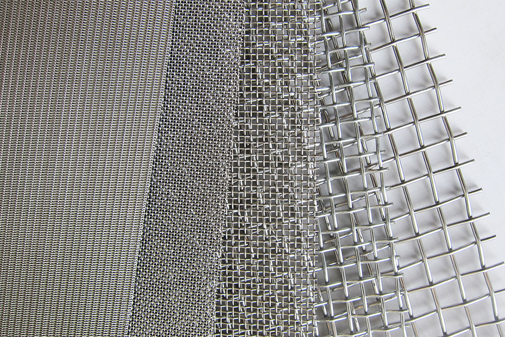 WOVEN 304 STAINLESS MESH #4 .047 6"x12" And 9”x12” Openings .203 