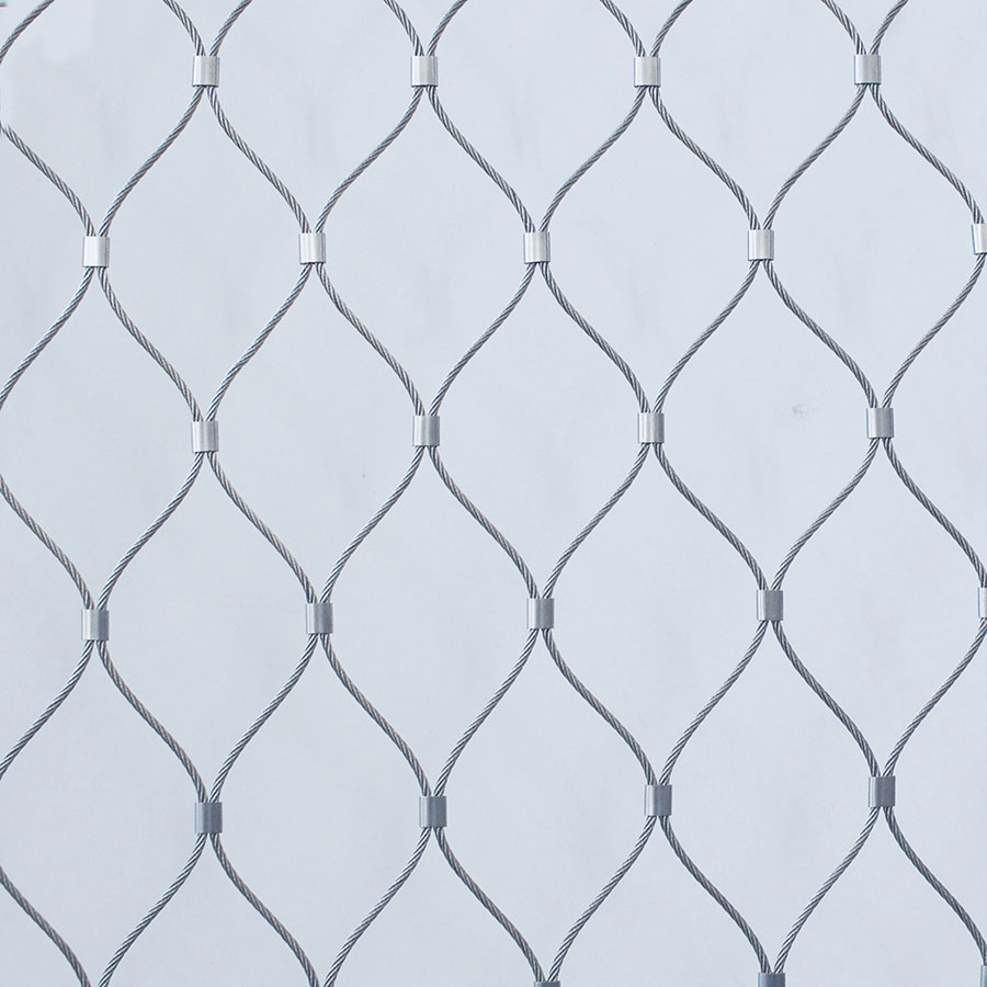 https://www.stainlesssteelmeshscreens.com/wp-content/uploads/Stainless-steel-Rope-Mesh01.jpg